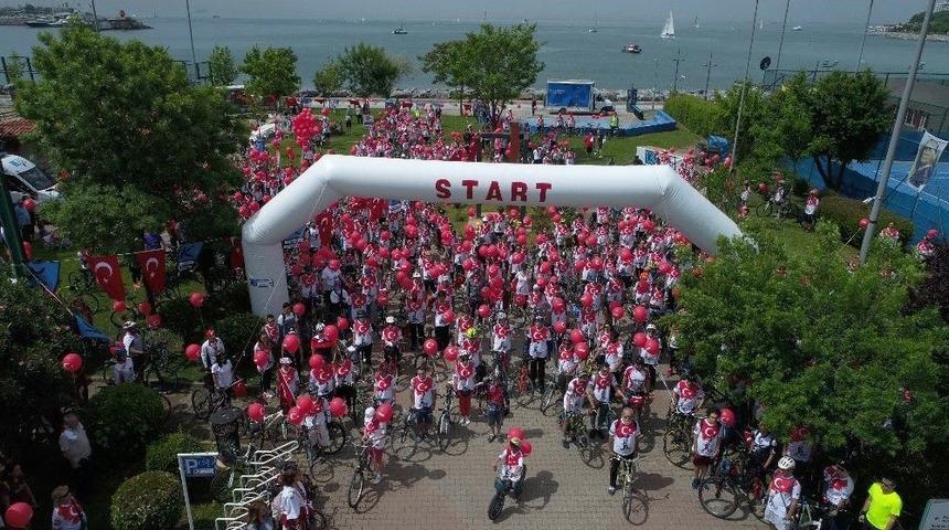 19 Mayıs İ&ccedil;in Pedal &Ccedil;eviren Bisikletliler Havadan G&ouml;r&uuml;nt&uuml;lendi