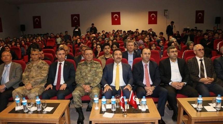 Bing&ouml;l&rsquo;de &lsquo;şehit Ve Gazilere Saygı&rsquo; Konferansı