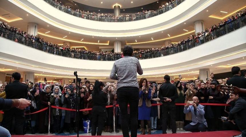 Resul Dindar, Erzurum Mng&rsquo;de Hayranları İle Buluştu