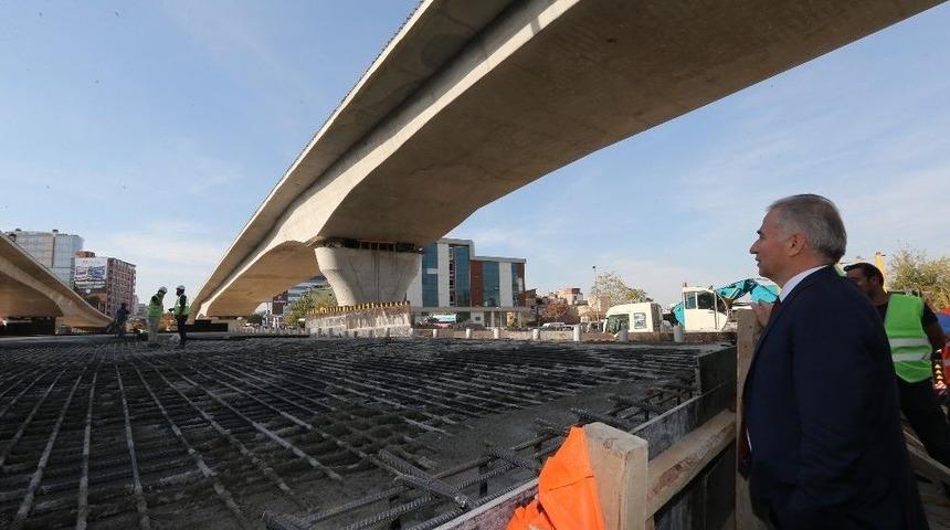 &Uuml;&ccedil;gen&rsquo;de Viyad&uuml;kler Tamamlandı