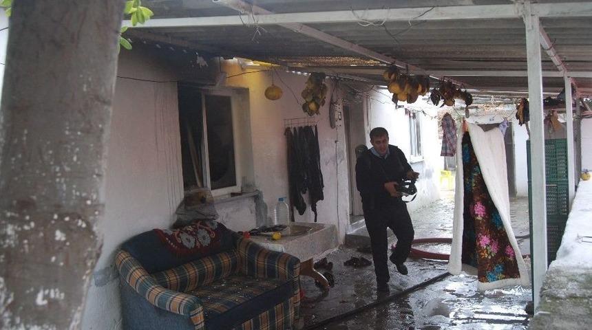 Bayrami&ccedil;&rsquo;te Ev Yangını