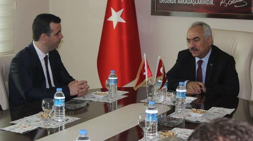 Bakan Yardımcısı Ersoy &Ouml;zalp İl&ccedil;esinde