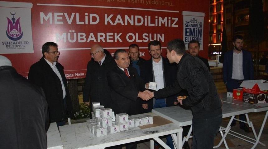 Şehzadeler Belediyesinden 6 Bin Kişilik İkram