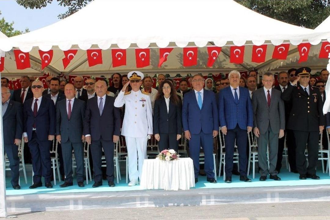 Gen&ccedil;lik Ve Spor Bayramı Yalova&rsquo;da Coşkuyla Kutlandı