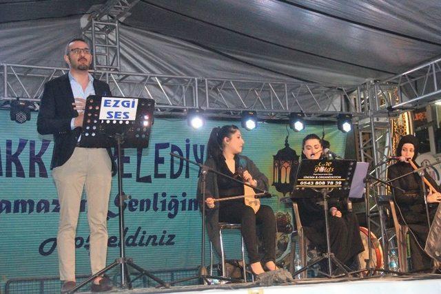 Hakkari’de Elifi Nağme Konserine Büyük İlgi