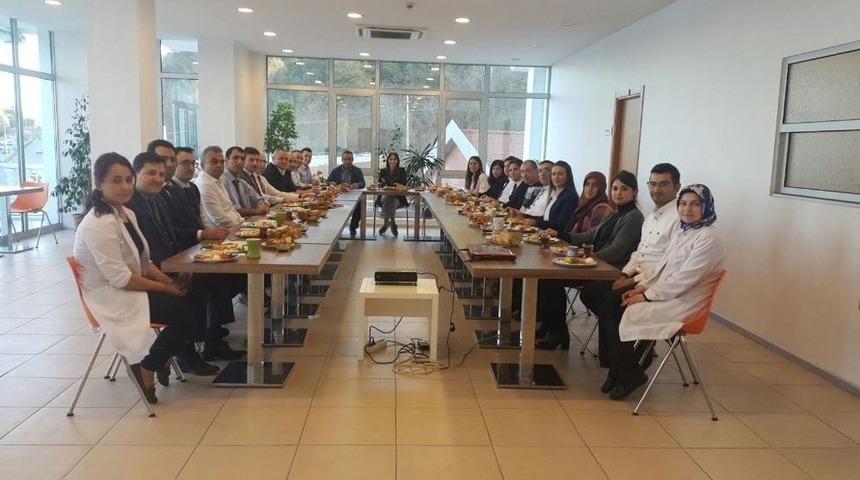 Bakka &Ccedil;alışanları Kahvaltıda Bir Araya Geldi