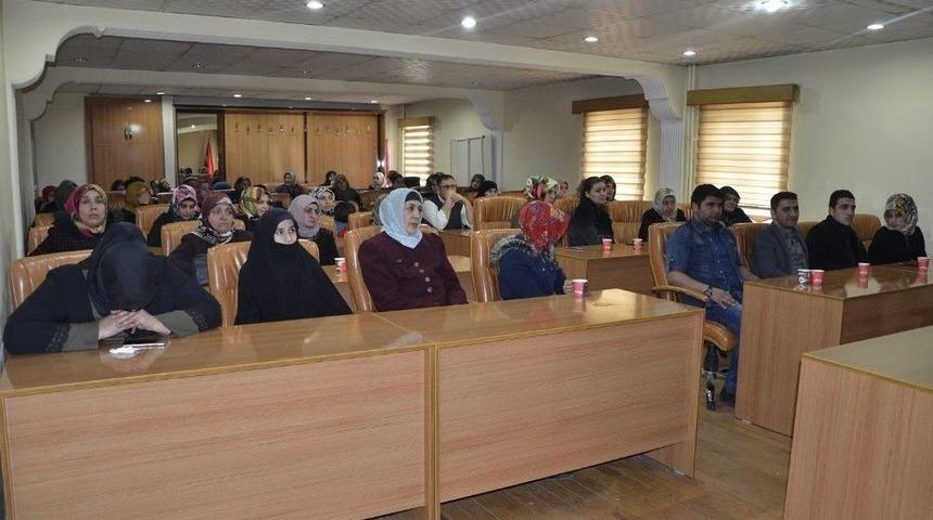 Ağrı&rsquo;da Evlilik Semineri D&uuml;zenlendi