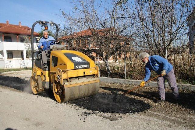 Yeni Mahalle’de Asfalt Çalışmaları Devam Ediyor