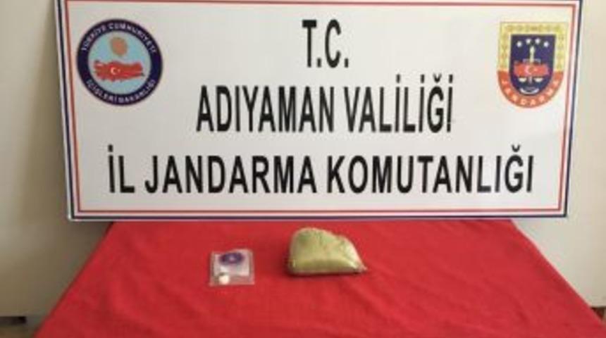 Uyuşturucu Ticareti Yapan Şahıslar Yakalandı
