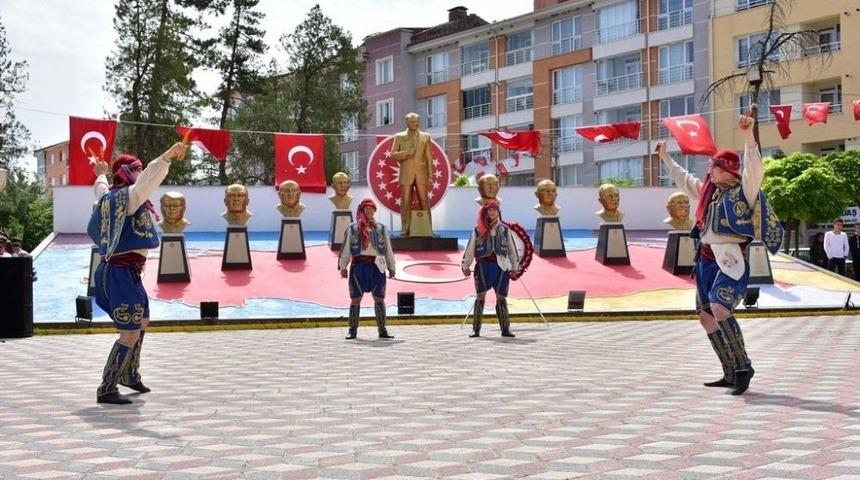 İn&ouml;n&uuml;&rsquo;de 19 Mayıs Coşkusu