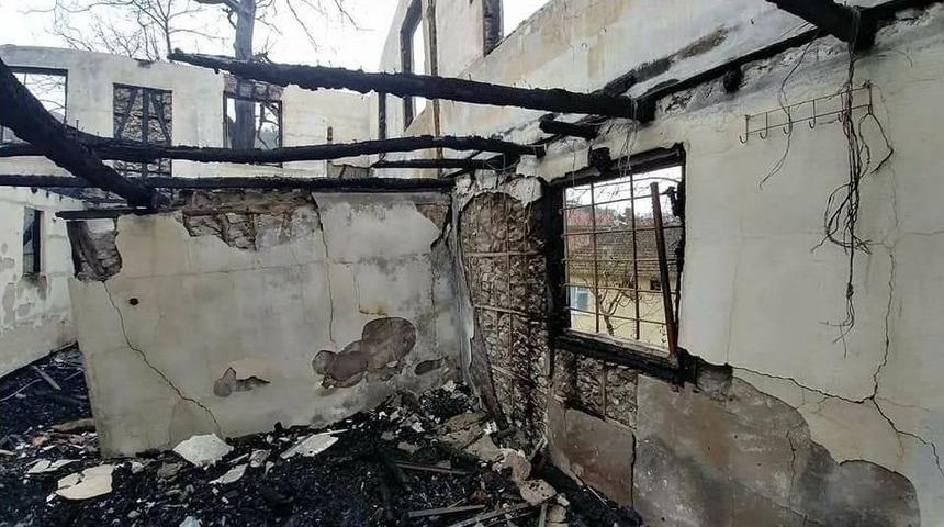 Cami Yangınında Her Şey Yandı, Kur&rsquo;an-ı Kerim Yanmadı