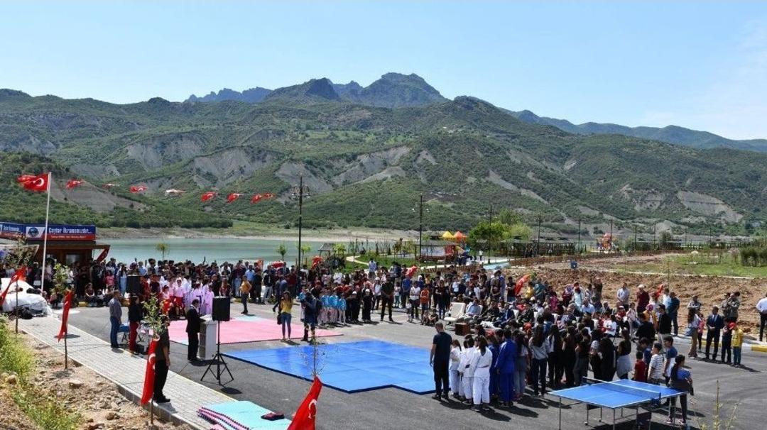 Tunceli&rsquo;de, "19 Mayıs Atat&uuml;rk&rsquo;&uuml; Anma, Gen&ccedil;lik Ve Spor Bayramı"