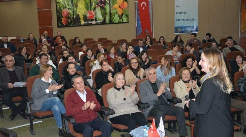 Salihli Tso Kadınlar Birliği&rsquo;nden &rsquo;etkili Anne-baba Tutumları&rsquo; Konferansı