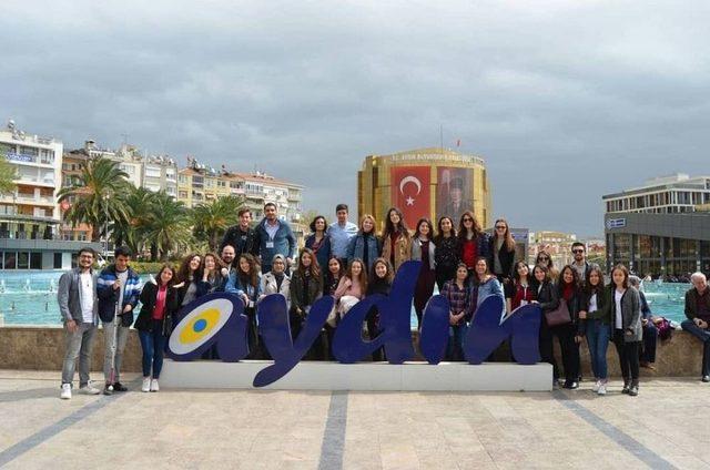 Adü’de ‘kardeş Topluluk’ Etkinliği Düzenlendi