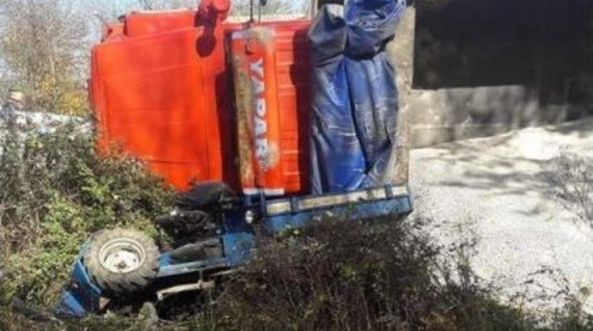 Tarım Aracı İle Kamyon &Ccedil;arpıştı: 1 Yaralı