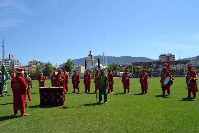 Kozan’da 19 Mayıs Coşkusu