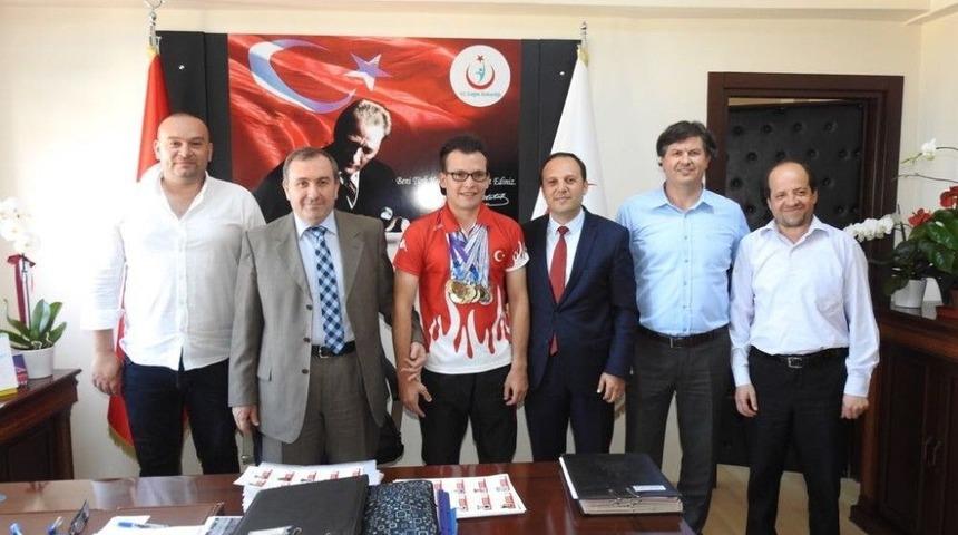 İl Sağlık M&uuml;d&uuml;rl&uuml;ğ&uuml; &Ouml;zel Milli T&uuml;rkiye Şampiyonunu Ağırladı
