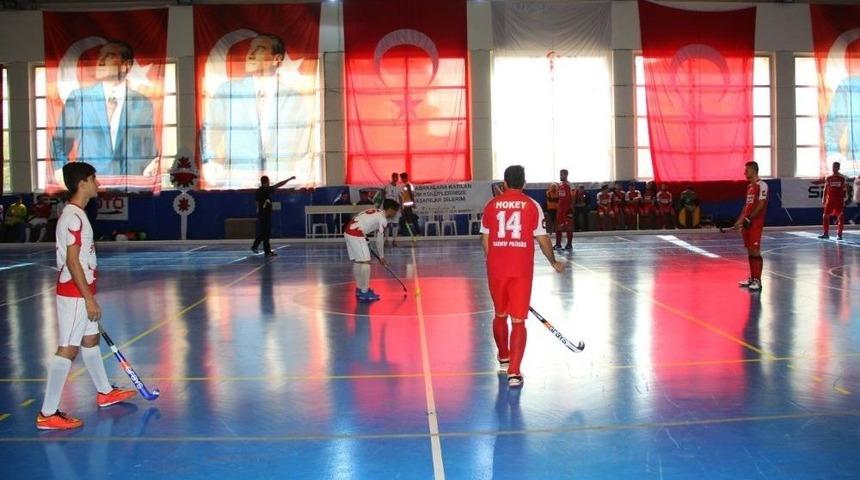 Erkekler Hokey S&uuml;per Lig 1. Etap Ma&ccedil;ları Sona Erdi