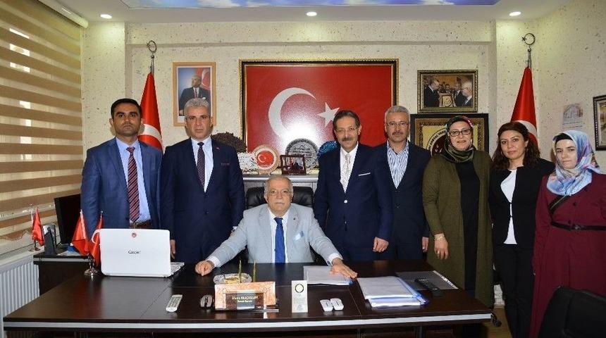 Vali Necati Şent&uuml;rk, Şehit Ve Gazi Derneklerine Veda Ziyaretleri Yaptı