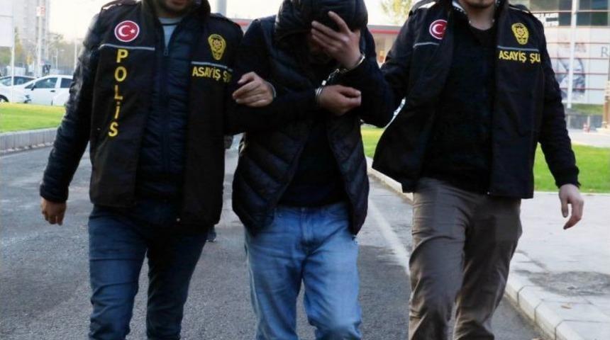 Diyarbakır’da Evine Girmeye Çalışan Kadını Kurşun Yağmuruna Tutan Şahıs Yakalandı