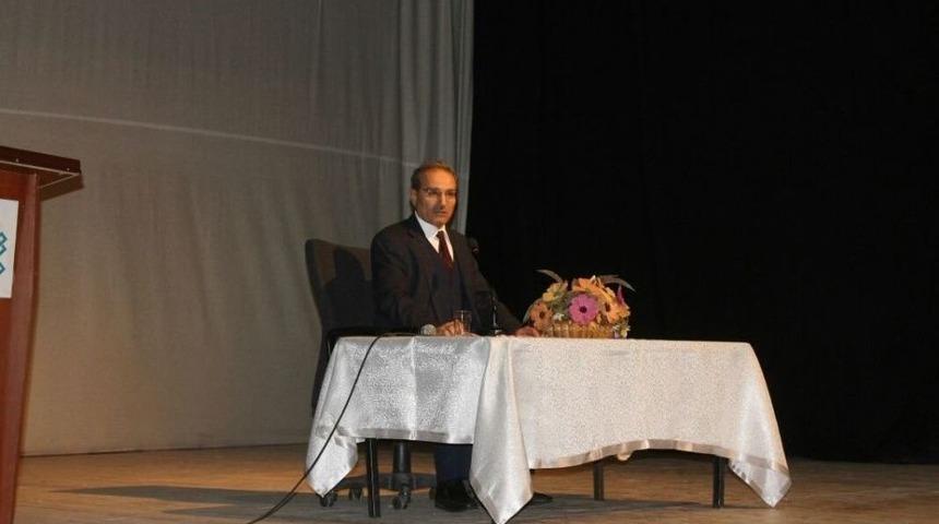 Kaman İl&ccedil;esinde Mevlid-i Nebi Konferansı D&uuml;zenlendi