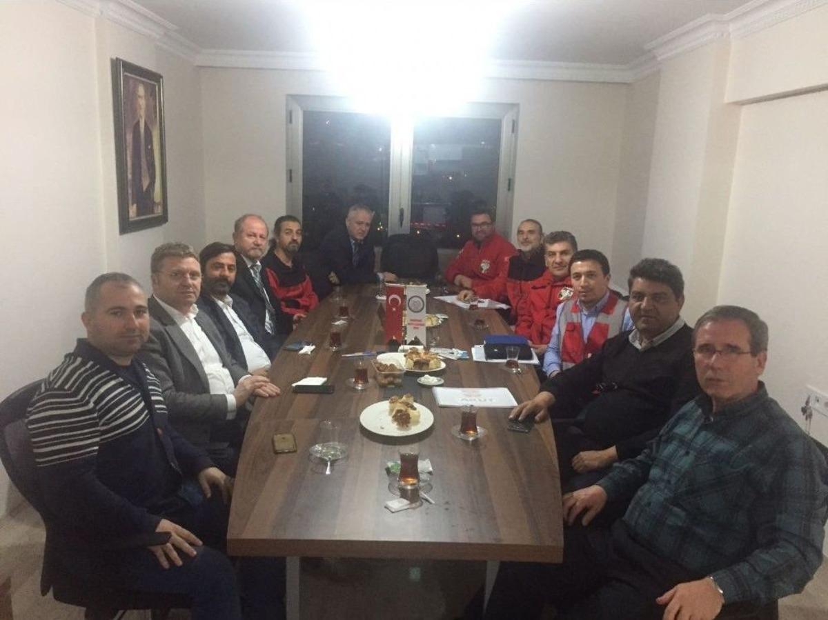 Rumelili İş Adamlarından Akut&rsquo;a Destek