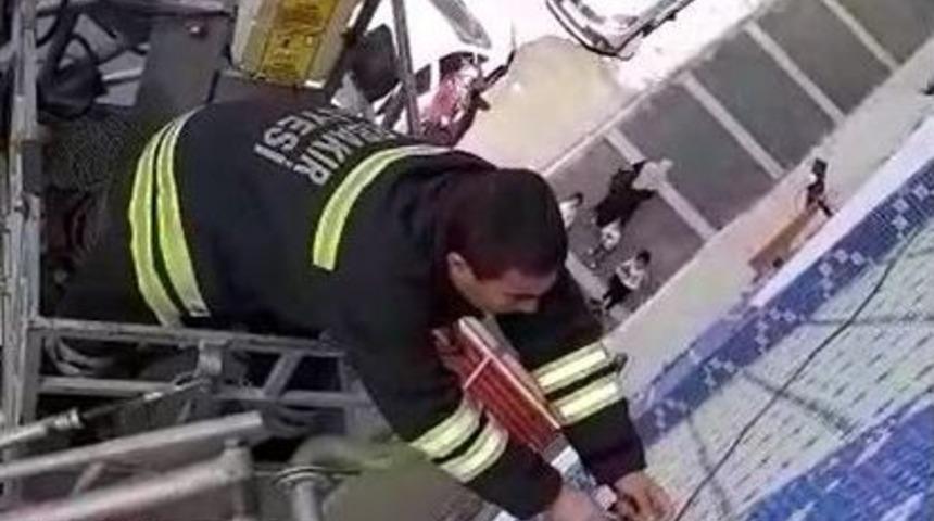 Kabloya Takılan Ser&ccedil;eyi İtfaiye Kurtardı