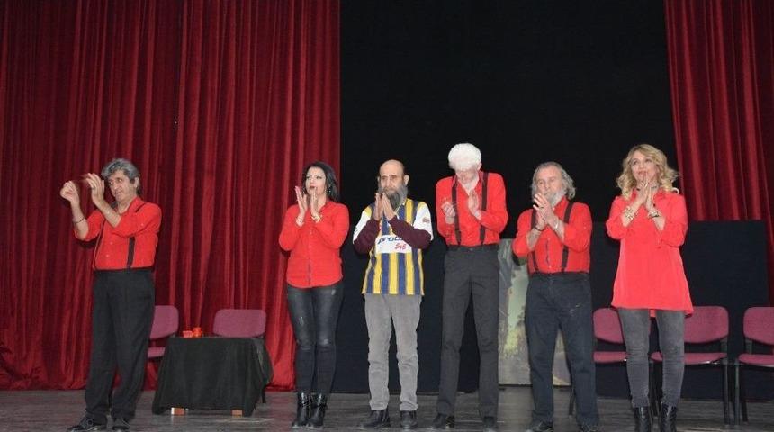 Torbalı&rsquo;da Tiyatro Gecesi