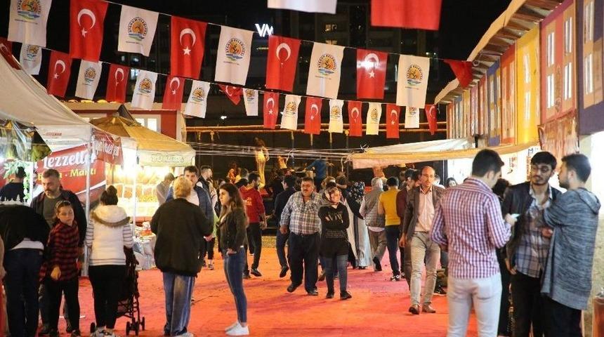 Atakum Ramazan Sokağına Yoğun İlgi