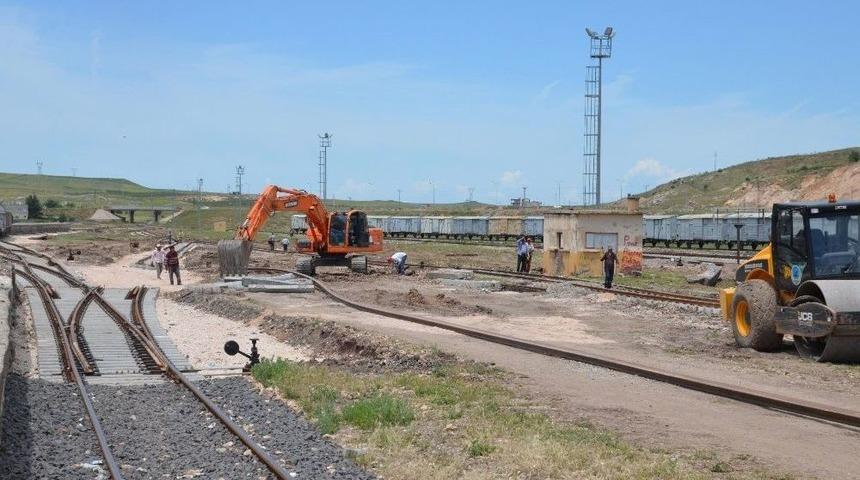 Demiryolu İle Diyarbakır Kurtalan Arası 2 Saate İndi