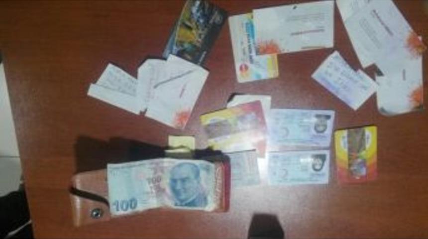 Yaşı Küçük 2 Hırsız Yakalandı