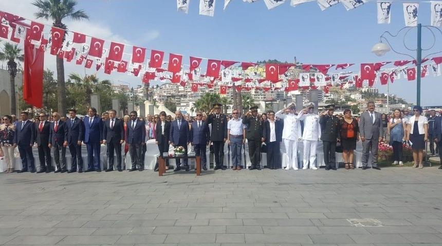 Kuşadası&rsquo;nda 19 Mayıs Coşkusu