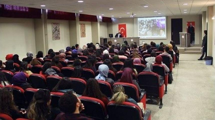 Be&uuml;&rsquo;de &rsquo;gıda M&uuml;hendisi Gibi D&uuml;ş&uuml;nmek&rsquo; Konferansı Verildi