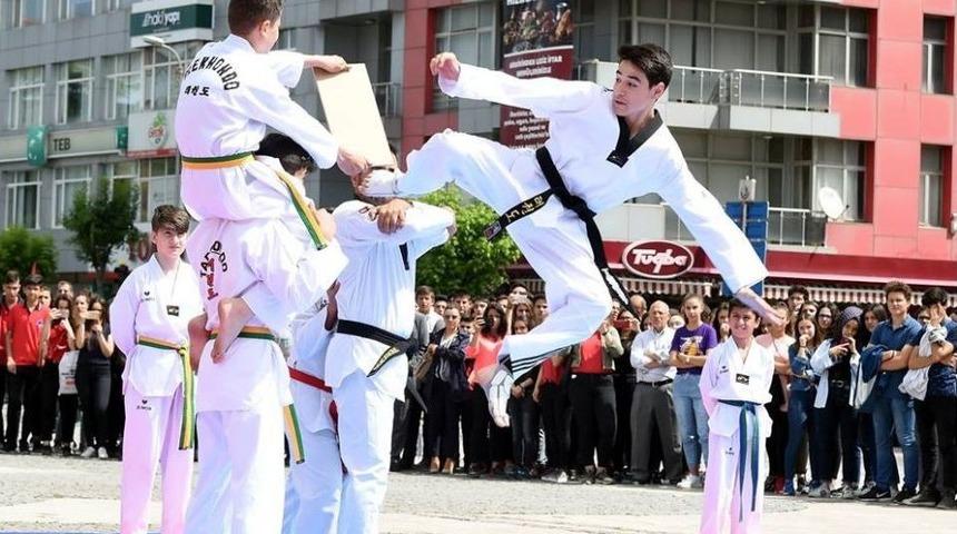 Uşak&rsquo;ta 19 Mayıs Kutlamaları