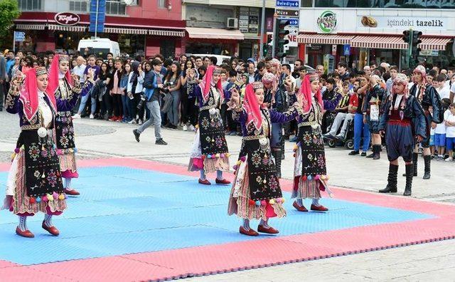 Uşak’ta 19 Mayıs Kutlamaları