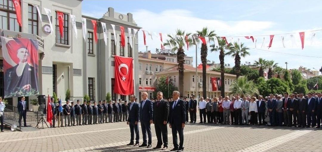 İzmir&rsquo;de Coşkulu 19 Mayıs