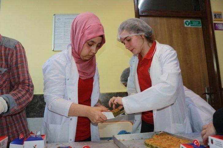 Mehmetçiğe Baklava Dopingi G5