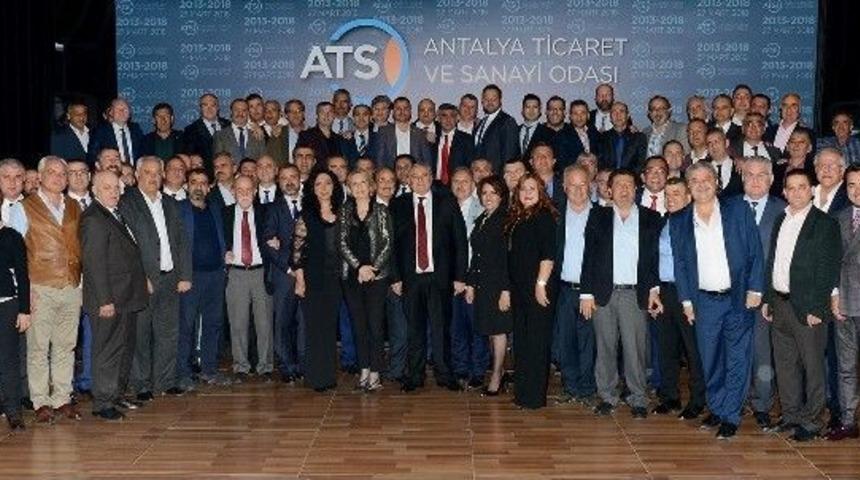 Atso Meclisi Veda Gecesinde Buluştu