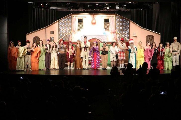 Dünya Tiyatrolar Günü’ne Özel ‘7 Kocalı Hürmüz’ G1