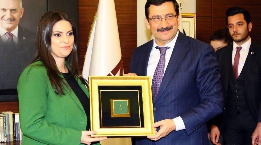 Bakanı Sarıeroğlu, Keçiören Belediye Başkanı Ak’ı Makamında Ziyaret Etti