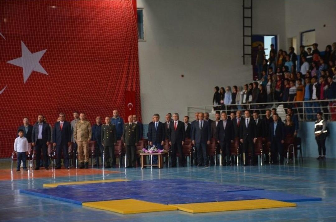 Tatvan&rsquo;da 19 Mayıs Kutlamaları