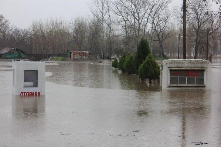 Bulgaristan Kapakları Açtı, Kabus Geri Döndü G5