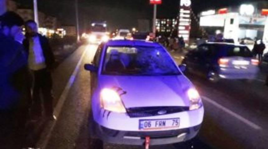 Nevşehir&rsquo;de 2 &Uuml;niversite &Ouml;ğrencisine Araba &Ccedil;arptı