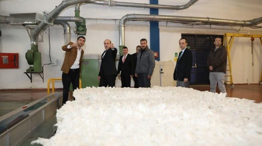 Vali &Ccedil;ift&ccedil;i, Osb&rsquo;de &Uuml;retim Tesislerini İnceledi