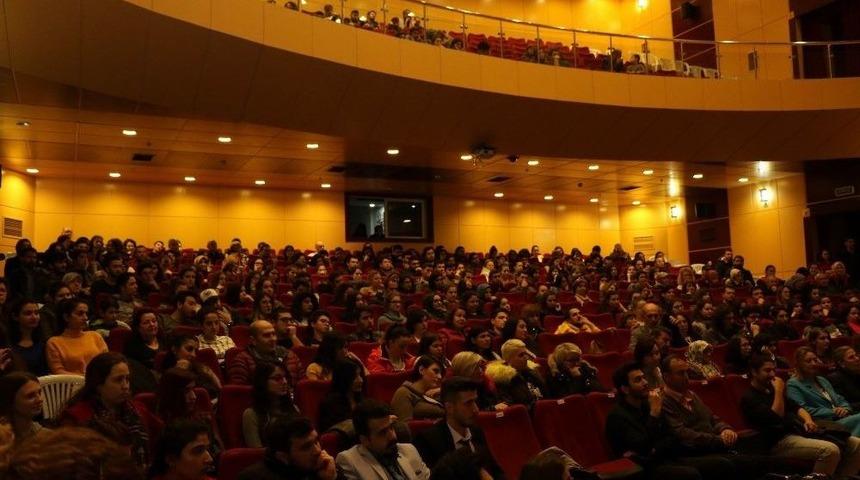 Kırklareli’de 6’ncı Tiyatro Şenliği Başladı