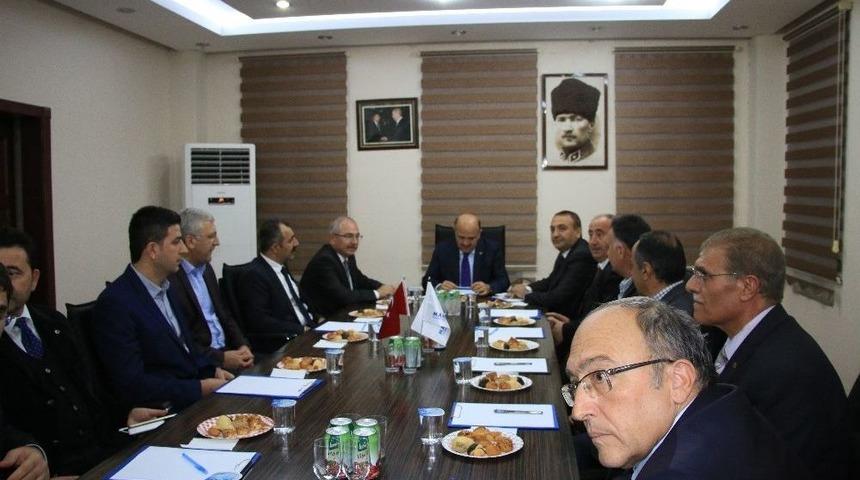 Başbakan Yardımcısı Fikri Işık, Mardin&rsquo;de Organize Sanayi B&ouml;lgesini Ziyaret Etti