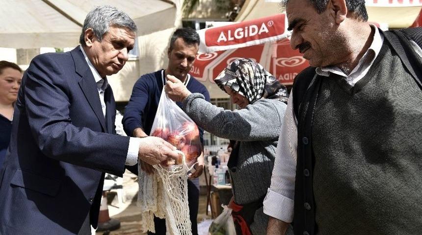 Muratpaşa’da Pazar Filesi Dağıtımı Devam Ediyor