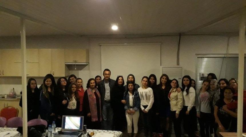 Muratpaşa Gençlik Evi’nde Eğitim Programları