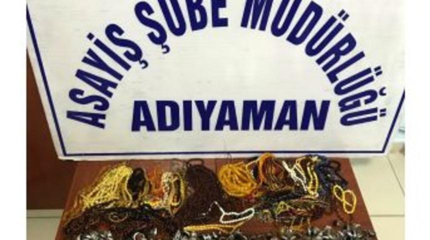 Tespih Hırsızları Yakalandı