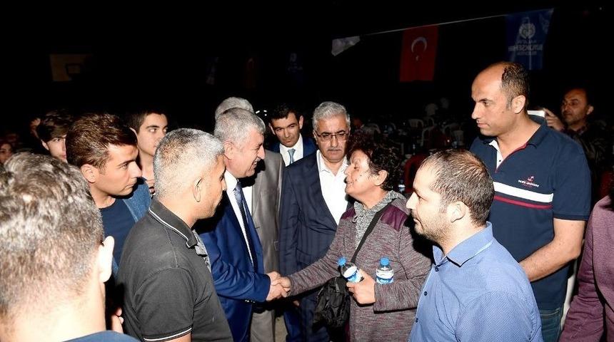 B&uuml;y&uuml;kşehir Belediyesinden Mahalle İftarı
